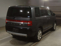 2012 Mitsubishi Delica D5