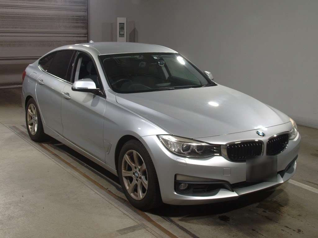 2013 BMW 3 Series 3X20[2]