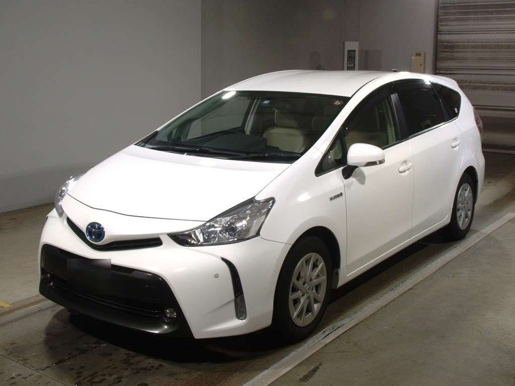 2015 Toyota Prius alpha ZVW41W[0]