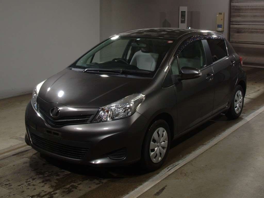 2012 Toyota Vitz NSP130[0]