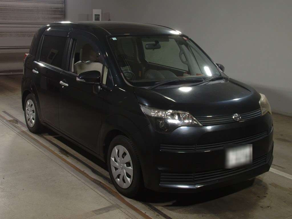 2014 Toyota Spade NCP141[2]