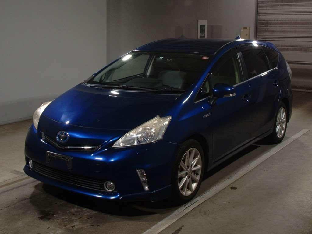 2012 Toyota Prius alpha ZVW41W[0]