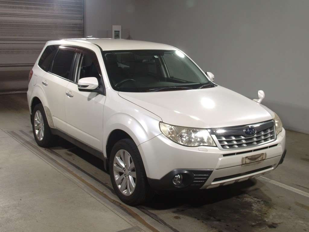 2011 Subaru Forester SHJ[2]