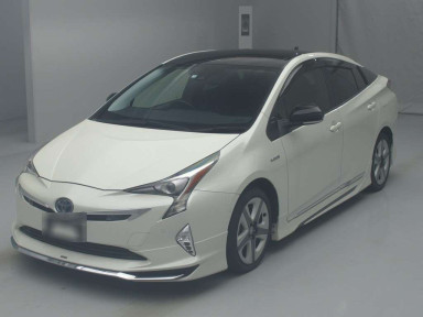 2015 Toyota Vitz