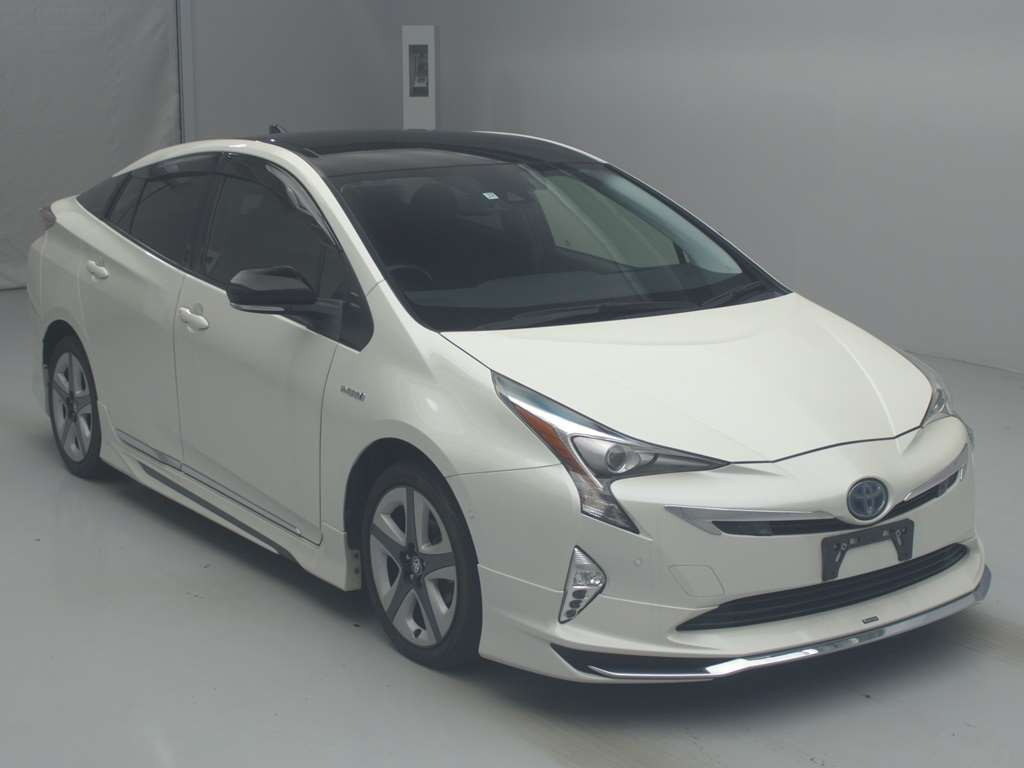 2015 Toyota Vitz NSP135[2]