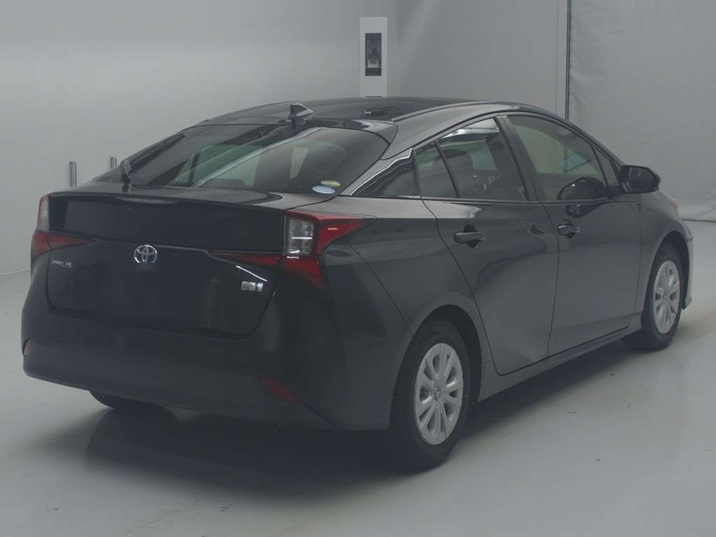 2020 Toyota Prius ZVW51[1]