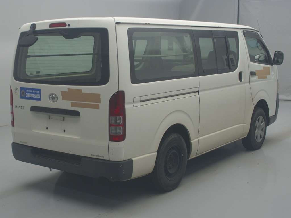 2009 Toyota Hiace Van KDH206V[1]