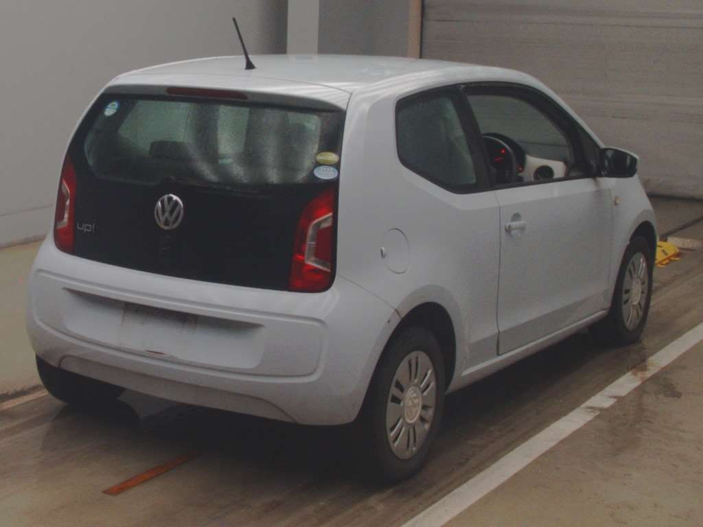 2013 Volkswagen up! AACHY[1]