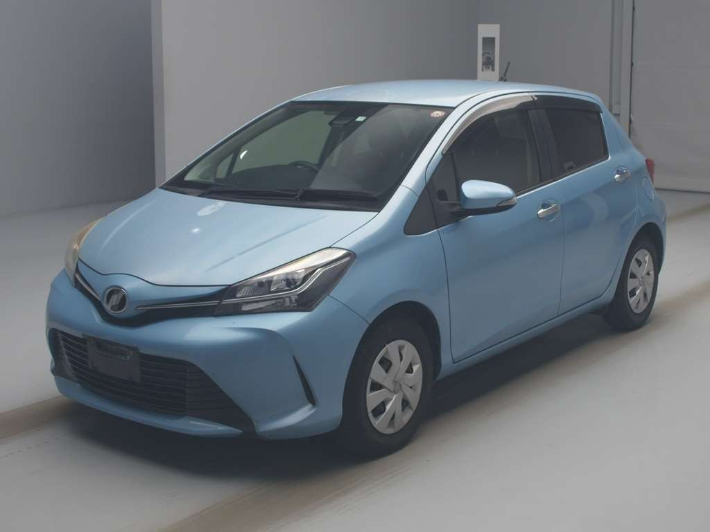 2015 Toyota Vitz NSP130[0]