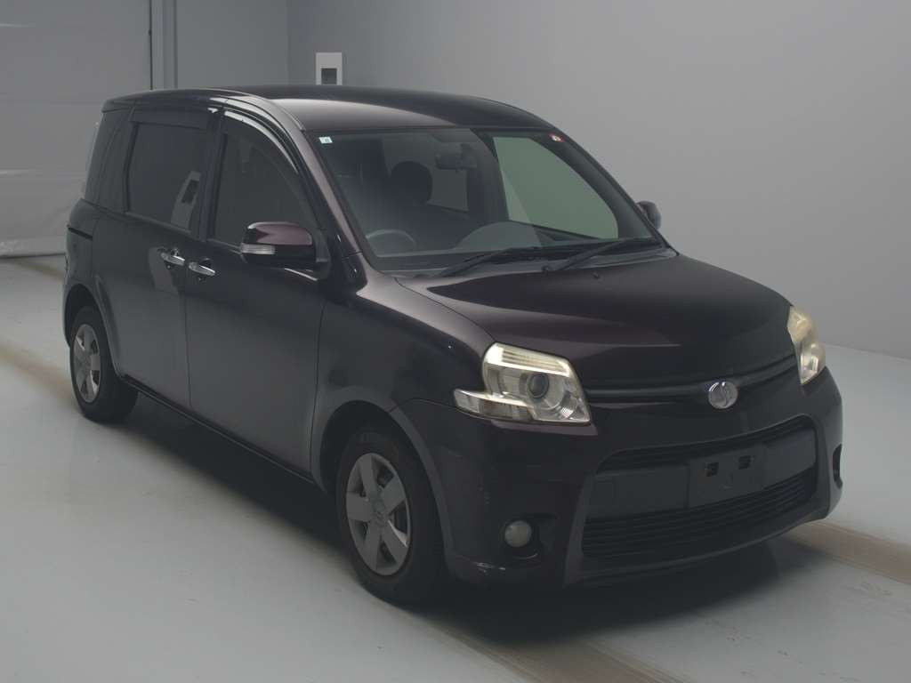 2012 Toyota Sienta NCP81G[2]