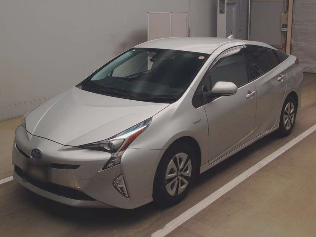 2018 Toyota Prius ZVW51[0]