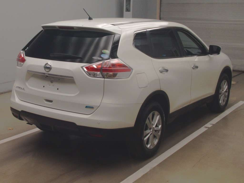 2015 Nissan X-Trail NT32[1]