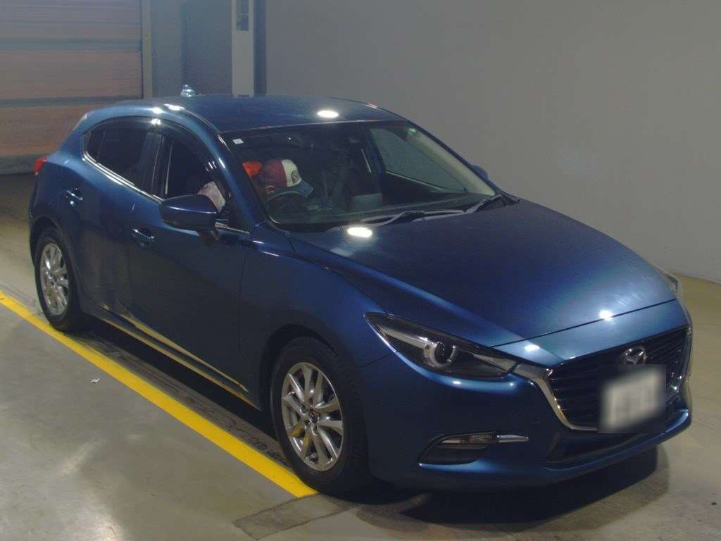 2017 Mazda Axela Sport BMLFS[2]