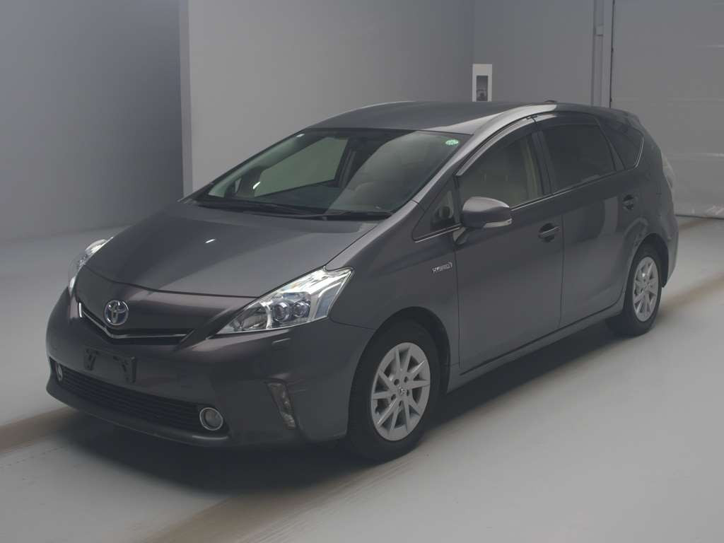 2013 Toyota Prius alpha ZVW40W[0]