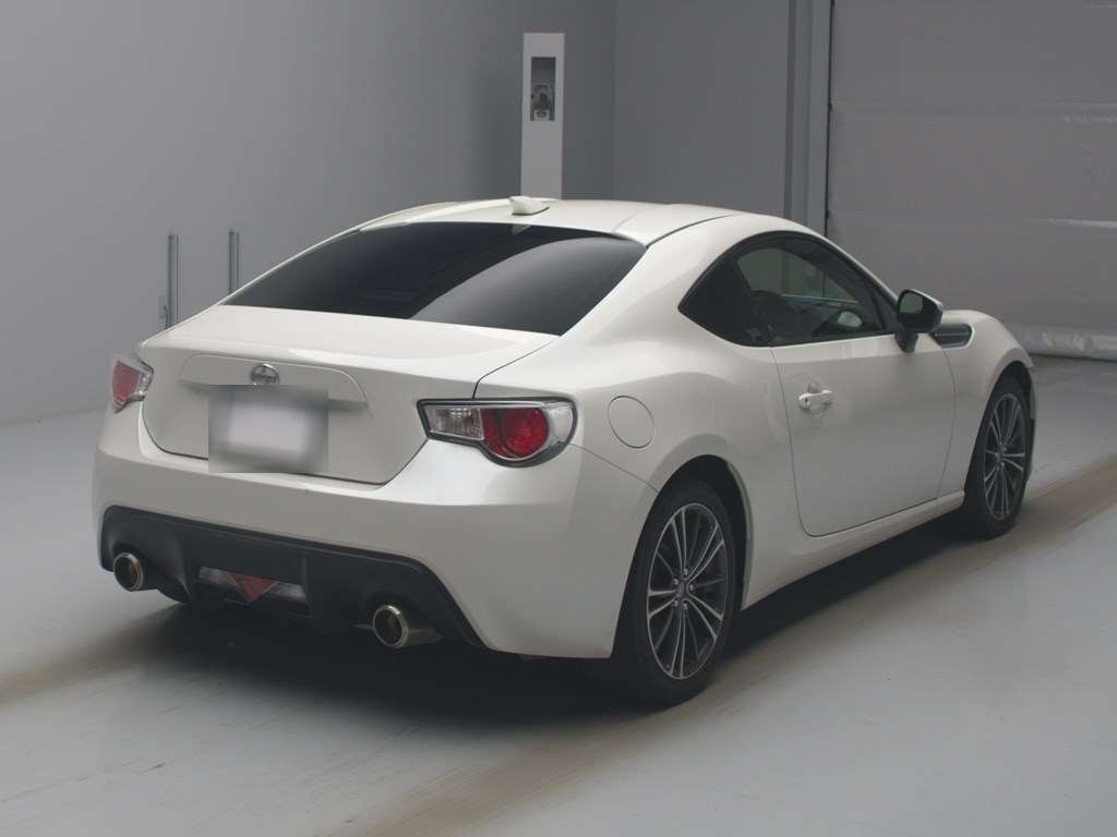 2013 Toyota 86 ZN6[1]