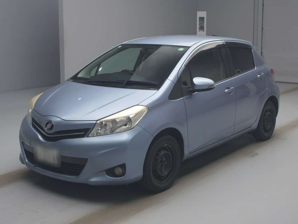 2011 Toyota Vitz NSP130[0]