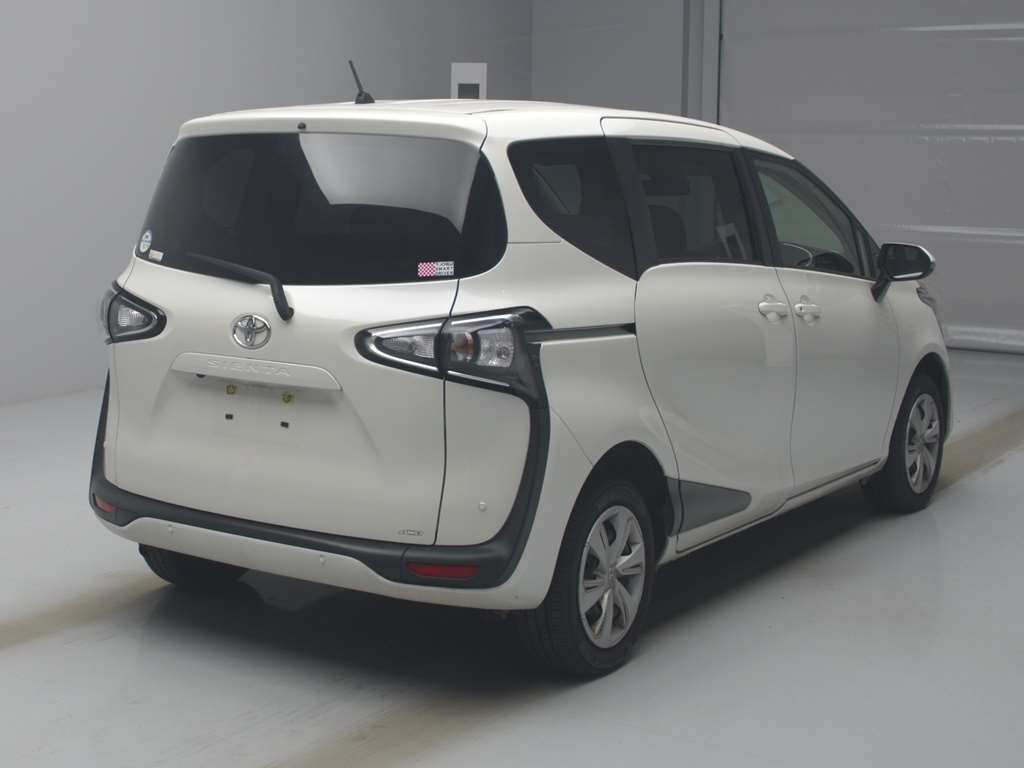 2021 Toyota Sienta NCP175G[1]