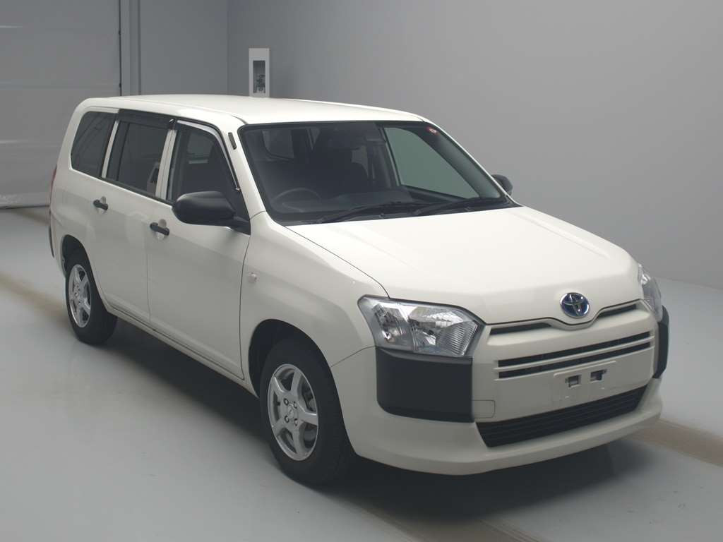 2022 Toyota Probox NHP160V[2]