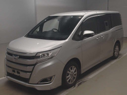 2017 Toyota Noah