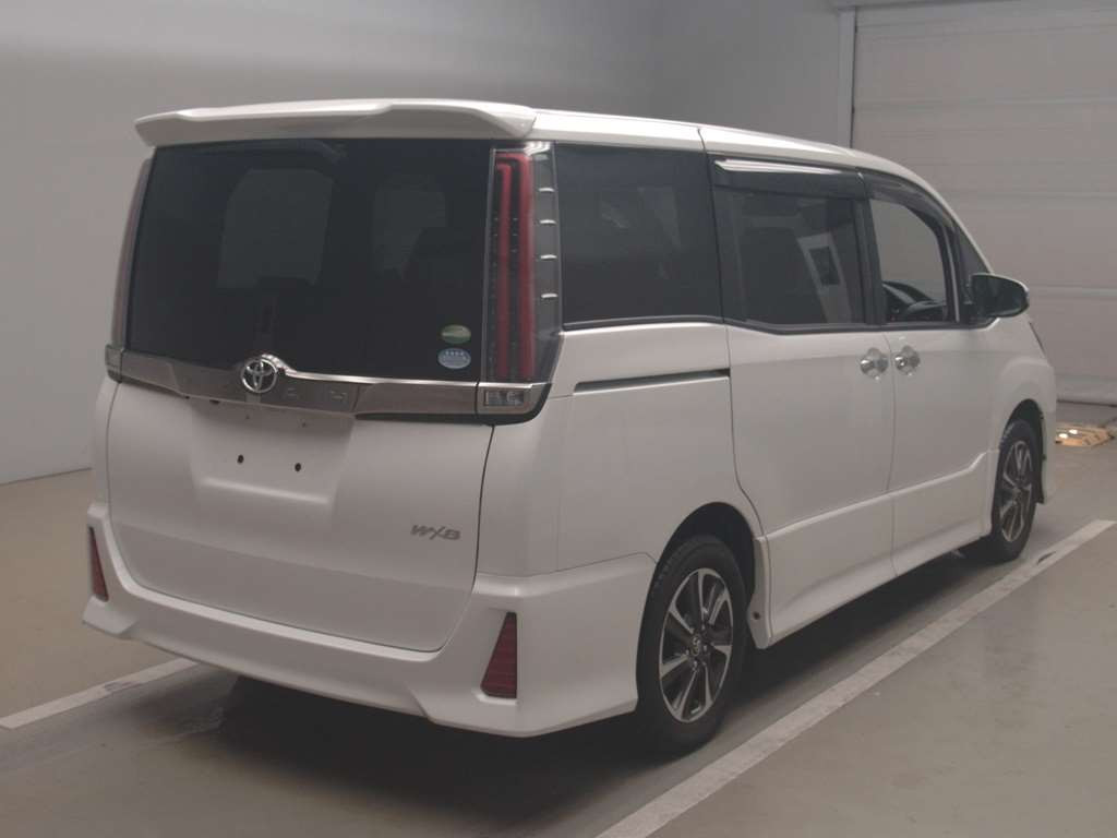 2018 Toyota Noah ZRR80W[1]