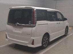 2018 Toyota Noah