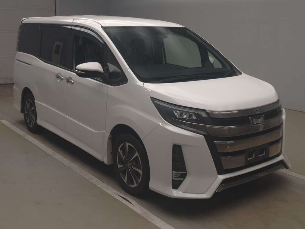 2018 Toyota Noah ZRR80W[2]