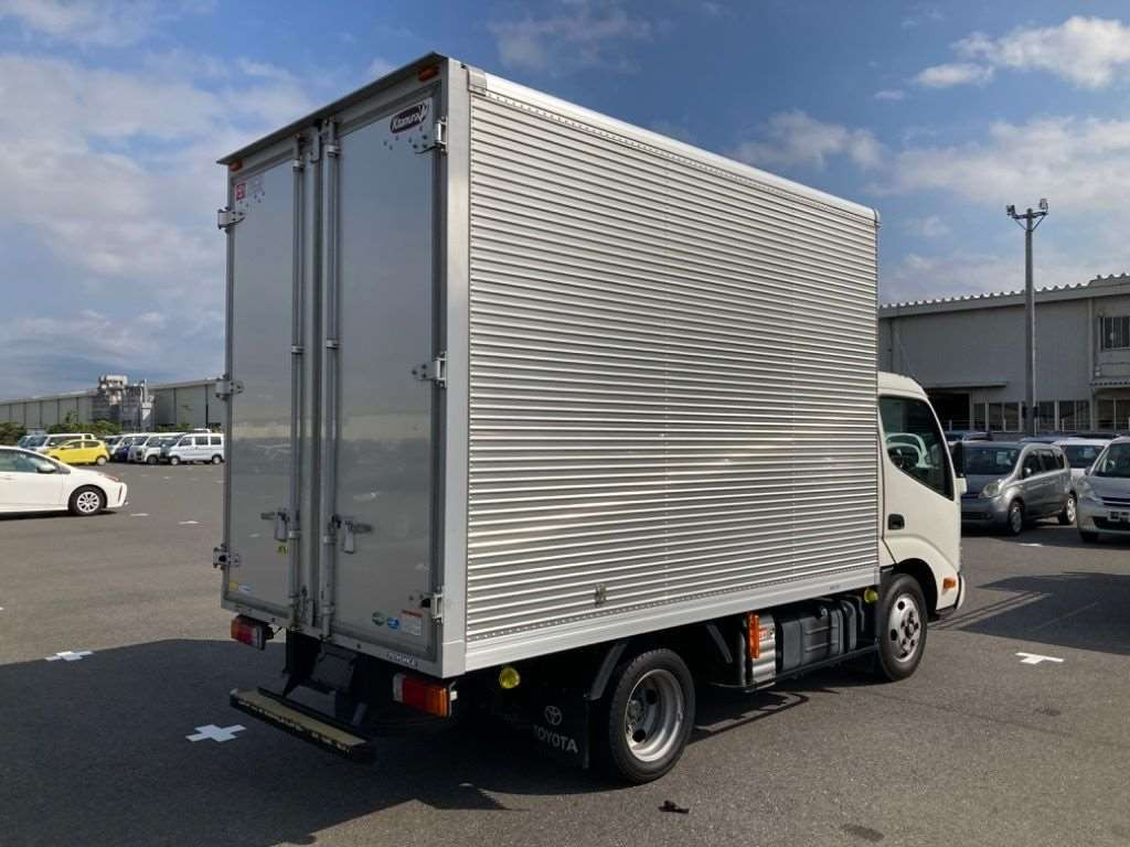 2019 Toyota Toyoace Truck XZC605[1]