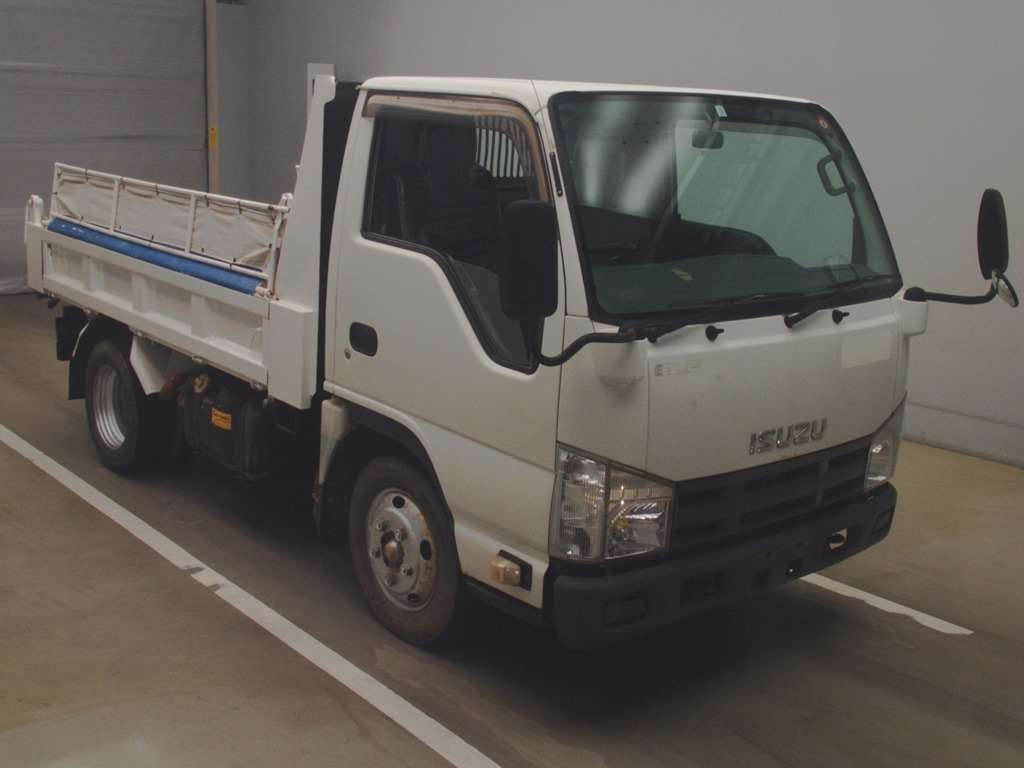 2013 Isuzu Elf Truck NJR85AD[2]