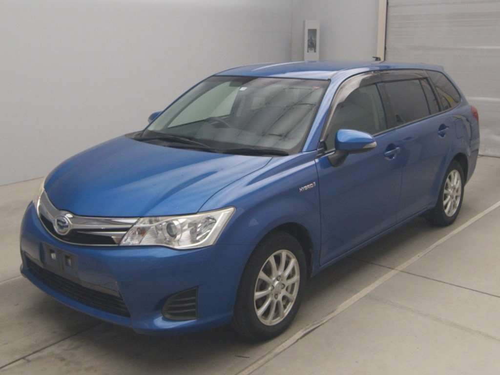 2013 Toyota Corolla Fielder NKE165G[0]