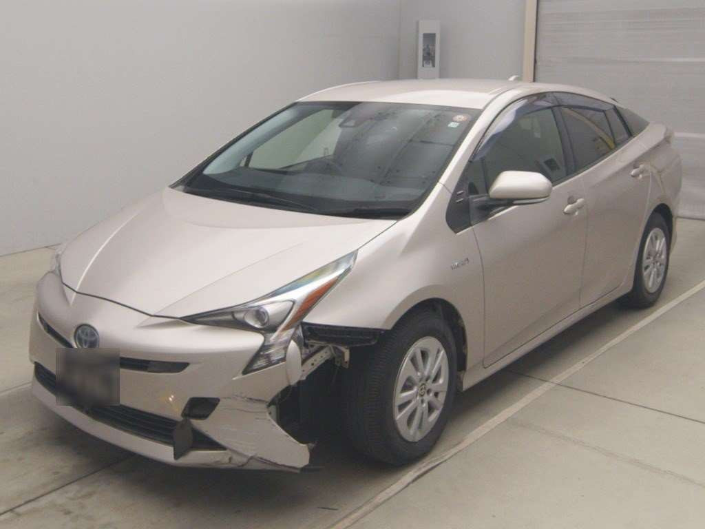 2017 Toyota Prius ZVW50[0]