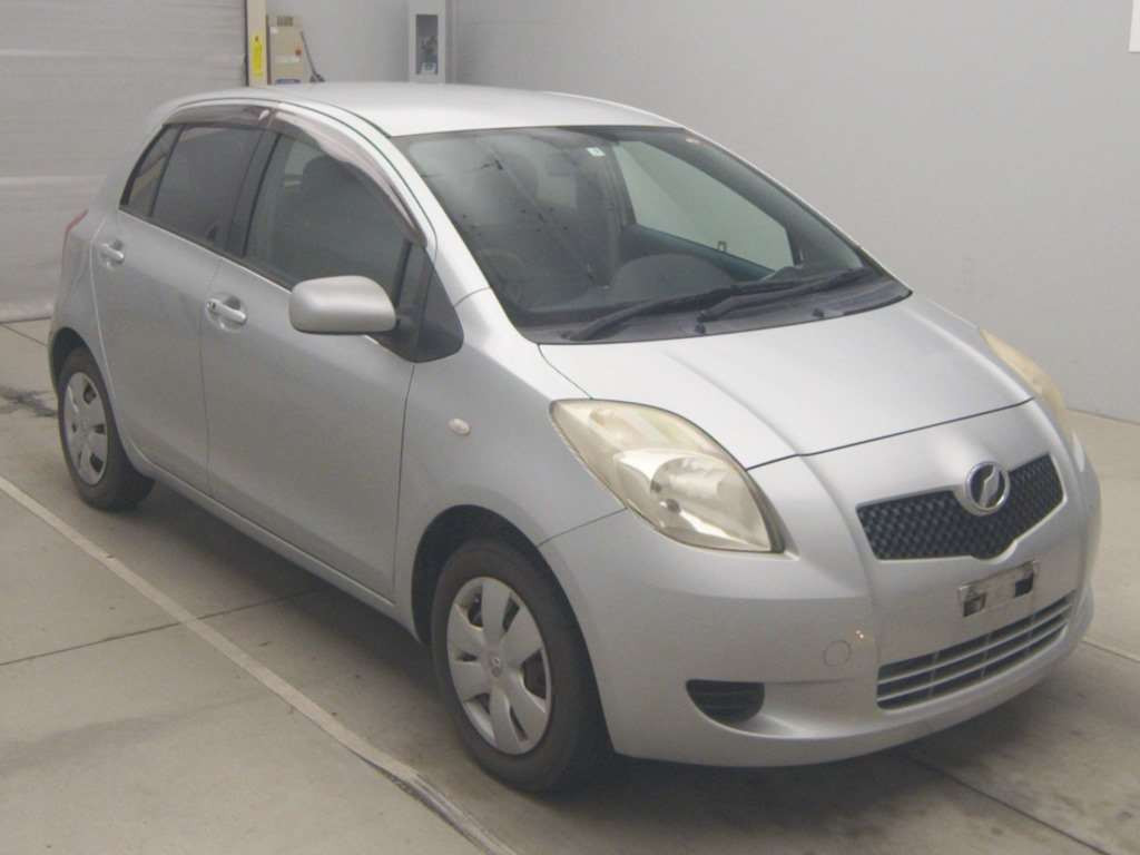 2005 Toyota Vitz SCP90[2]