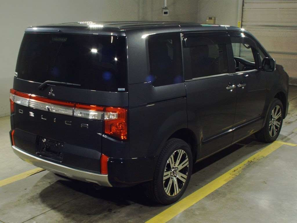 2022 Mitsubishi Delica D5 CV1W[1]