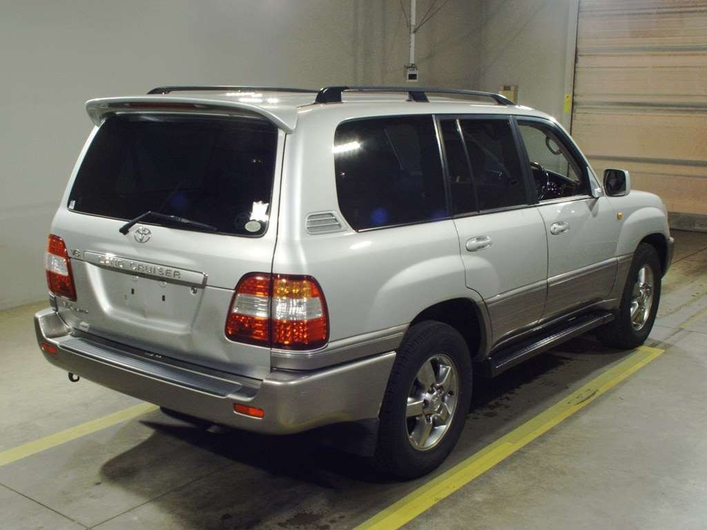 2006 Toyota Land Cruiser 100 UZJ100W[1]