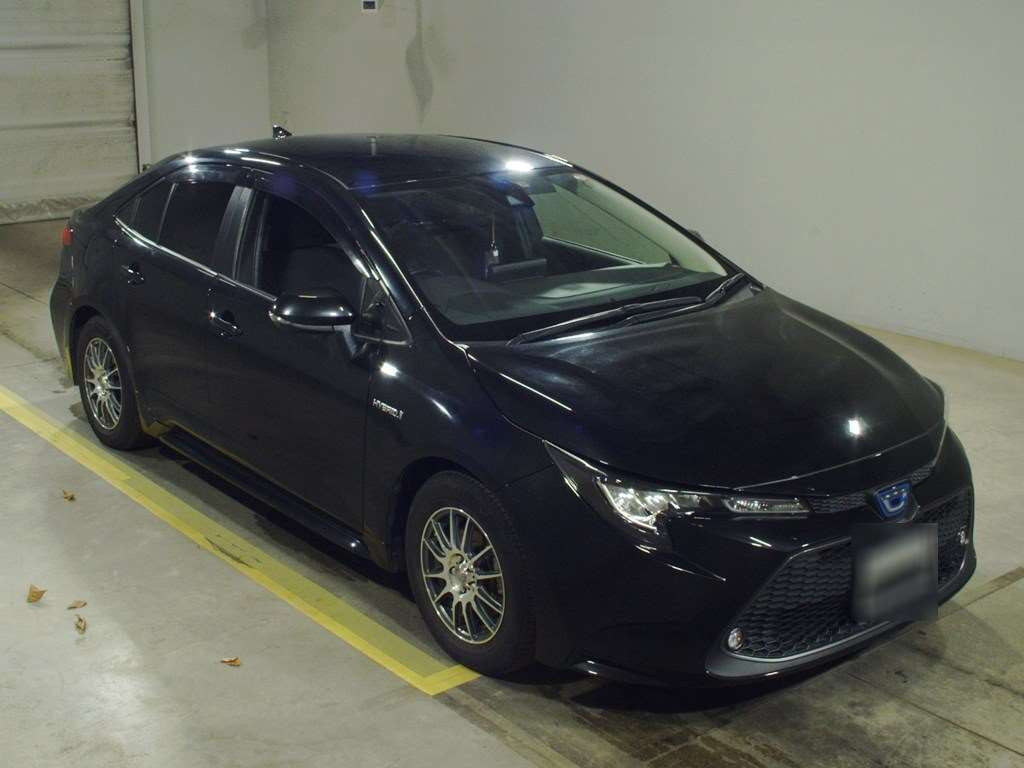 2019 Toyota Corolla Sedan ZWE214[2]