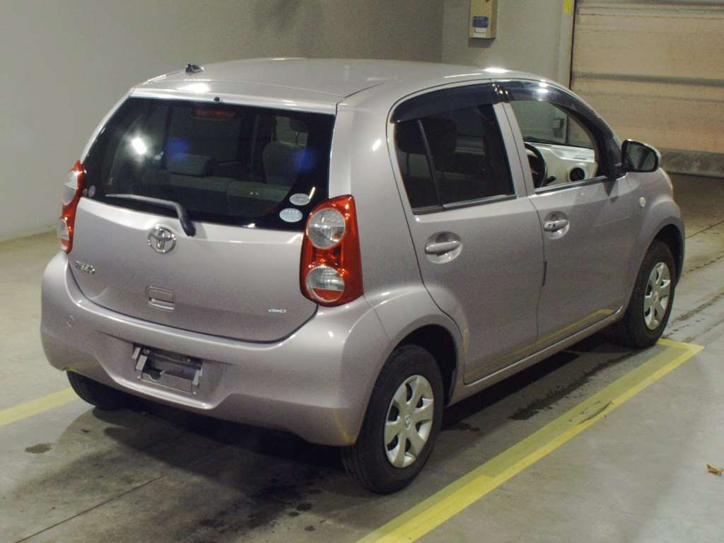 2012 Toyota Passo KGC35[1]