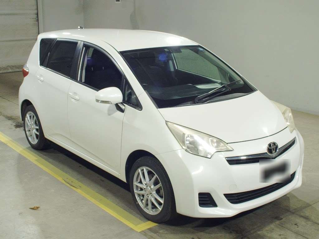 2011 Toyota Ractis NCP125[2]