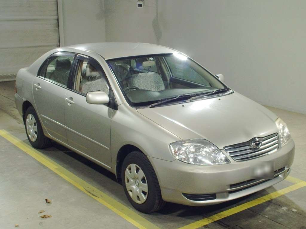 2004 Toyota Corolla Sedan NZE124[2]