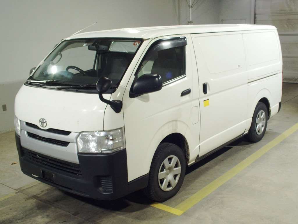 2017 Toyota Hiace Van KDH206V[0]