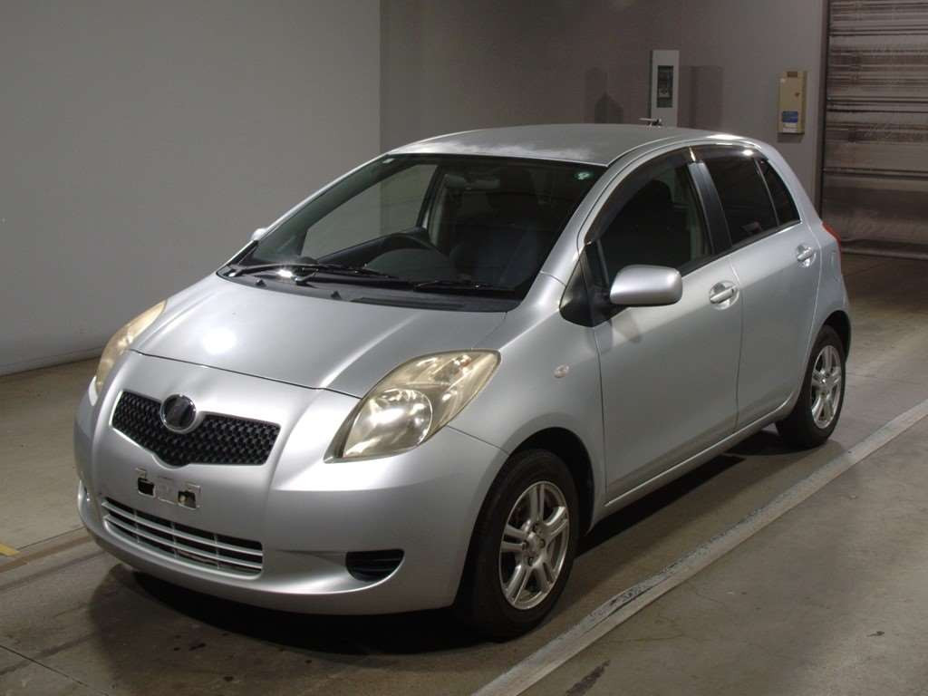 2005 Toyota Vitz SCP90[0]