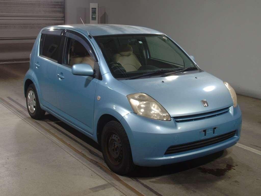 2004 Toyota Passo QNC10[2]