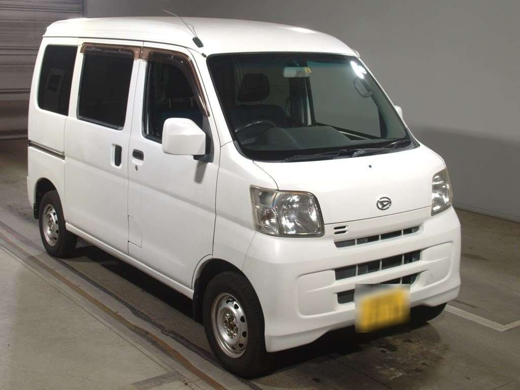 2013 Daihatsu Hijet Cargo S331V[2]