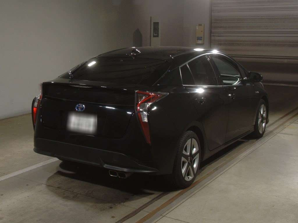 2018 Toyota Prius ZVW50[1]