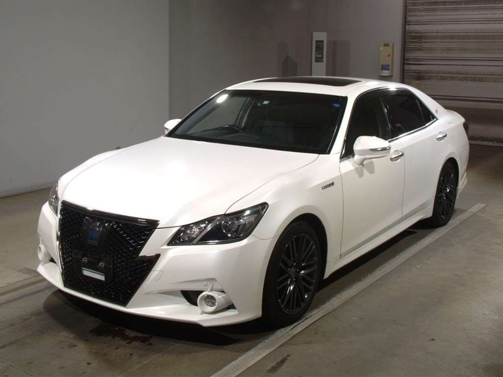 2015 Toyota Crown Hybrid AWS210[0]