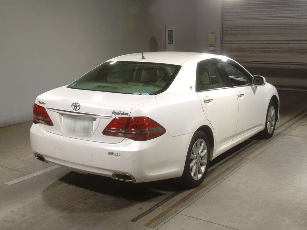 2008 Toyota Crown GRS202[1]