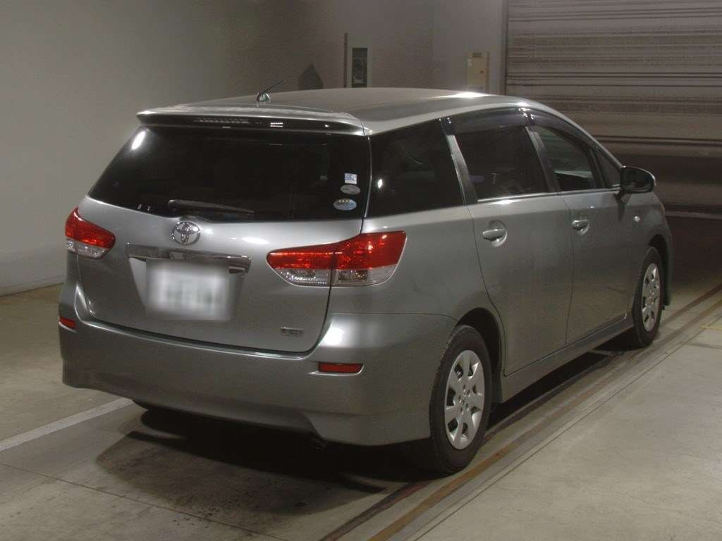 2010 Toyota Wish ZGE20G[1]