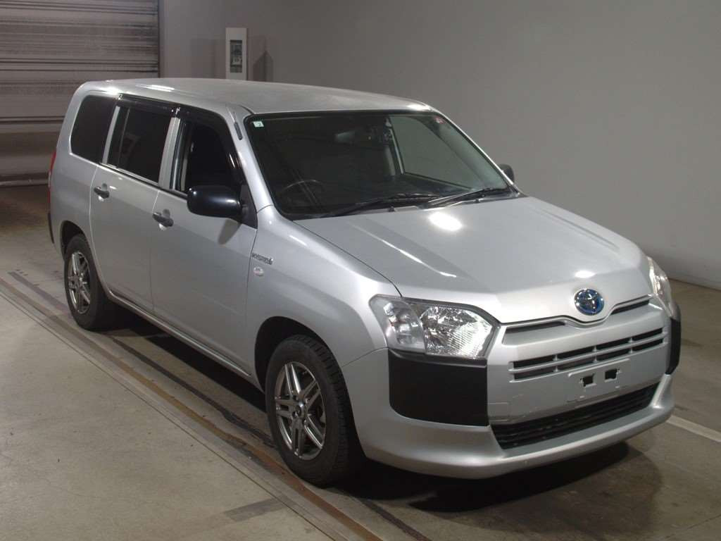 2020 Toyota Probox NHP160V[2]