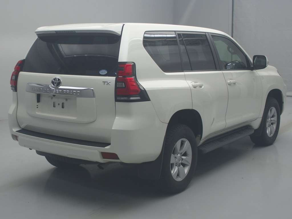 2017 Toyota Land Cruiser Prado TRJ150W[1]