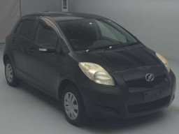 2010 Toyota Vitz