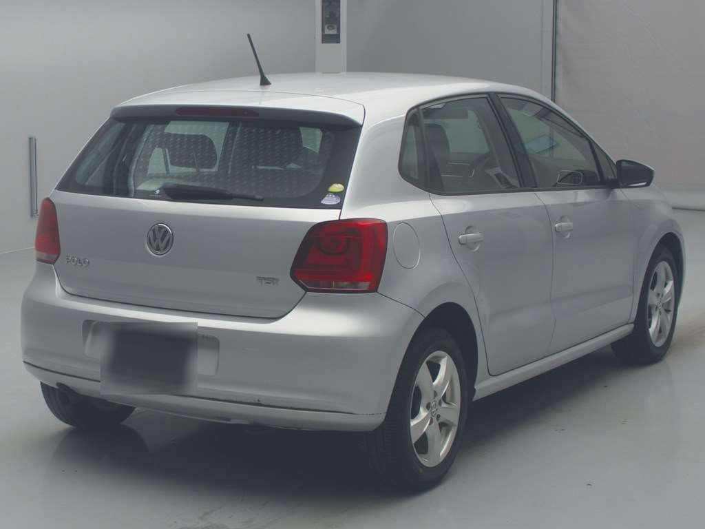 2011 Volkswagen Polo 6RCBZ[1]