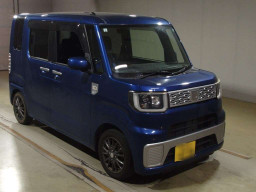 2015 Daihatsu Wake